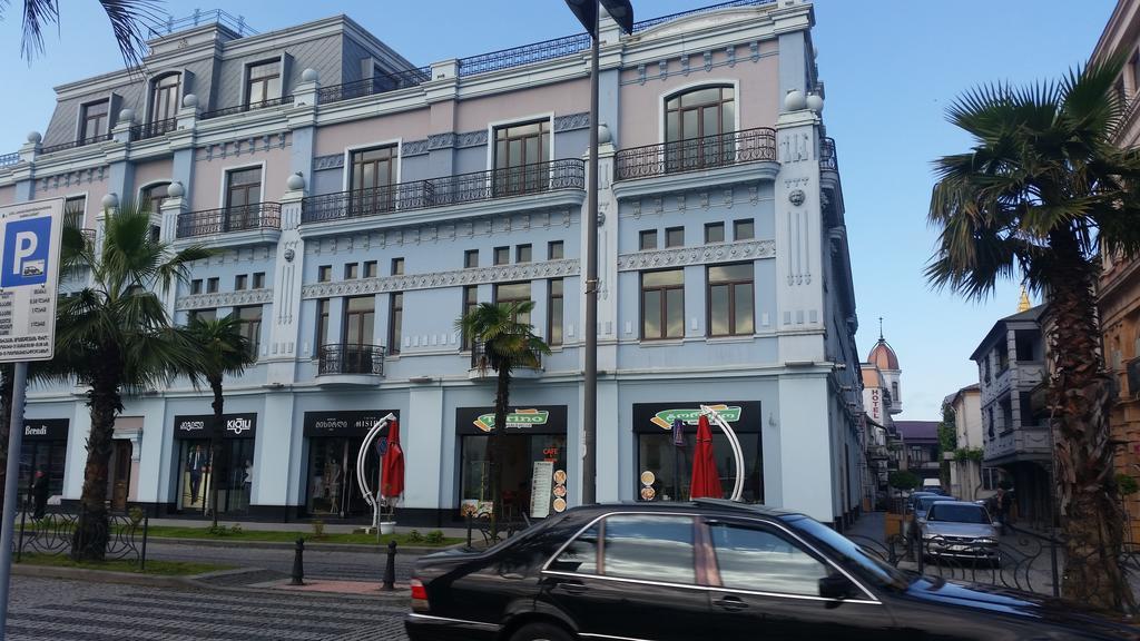 Nini'S Apartments Batum Dış mekan fotoğraf