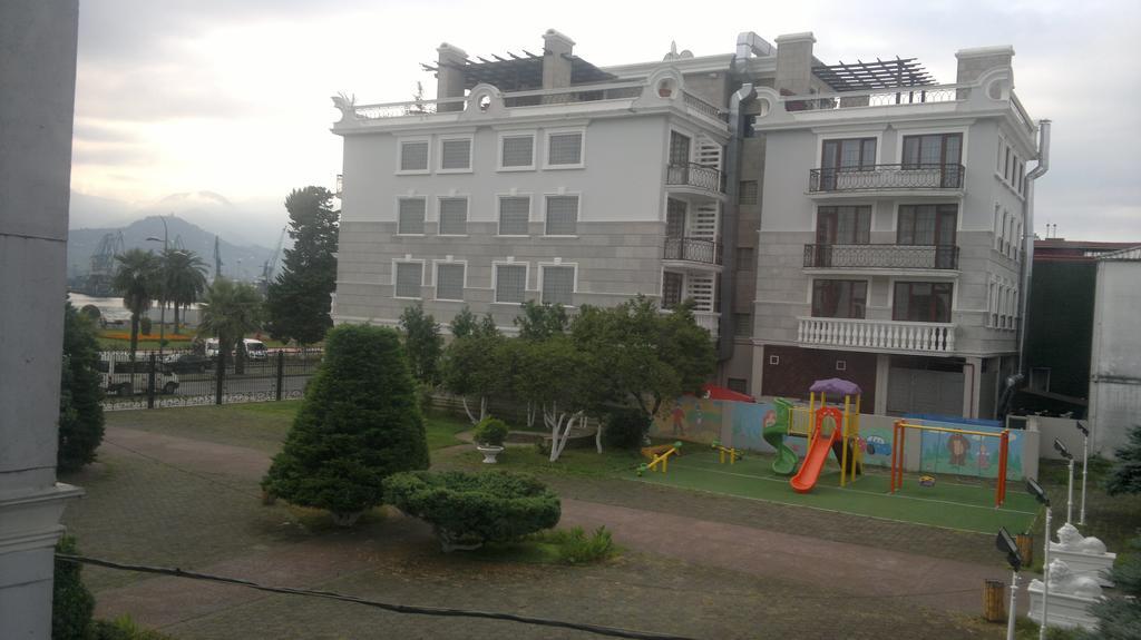 Nini'S Apartments Batum Dış mekan fotoğraf